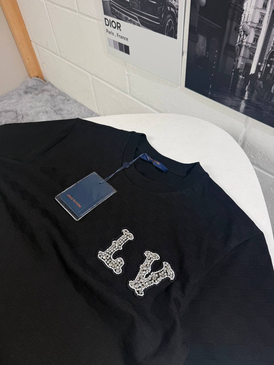 Louis Vuitton Embroidered Ready to Wear T-Shirts Mens in Multiple Colors UK Reps AAA Quality