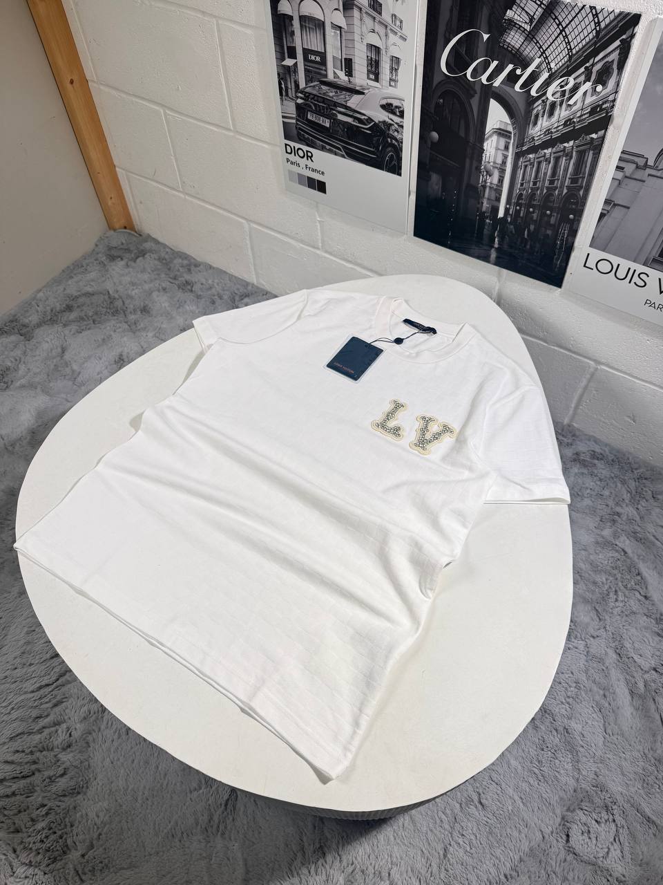 Louis Vuitton Embroidered Ready to Wear T-Shirts Mens in Multiple Colors UK Reps AAA Quality