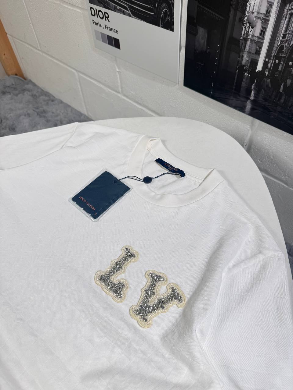 Louis Vuitton Embroidered Ready to Wear T-Shirts Mens in Multiple Colors UK Reps AAA Quality