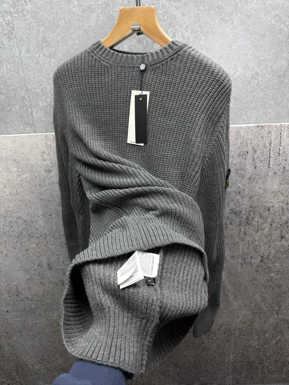 Stone Island Knit Compass Embossed Crewneck Jumpers Mens in Multiple Colors Best Sale UK Reps AAA Quality