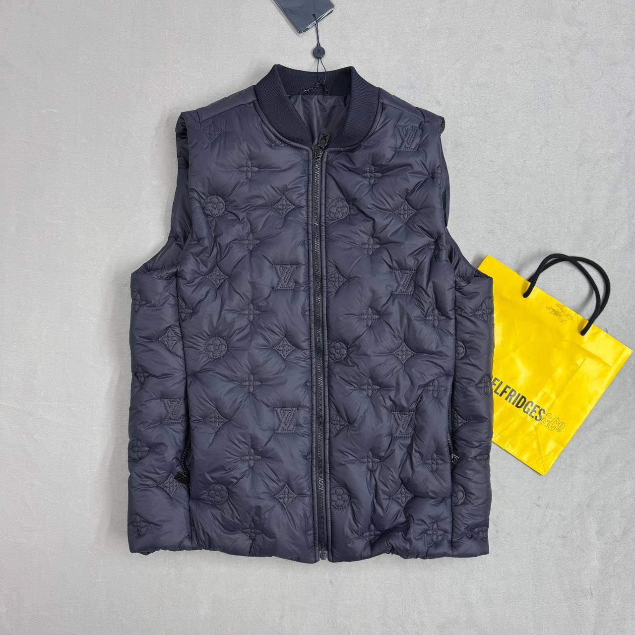Louis Vuitton Monogram Gilet Fit Sporty Wear Mens in 2 Colors UK Replica AAA Quality