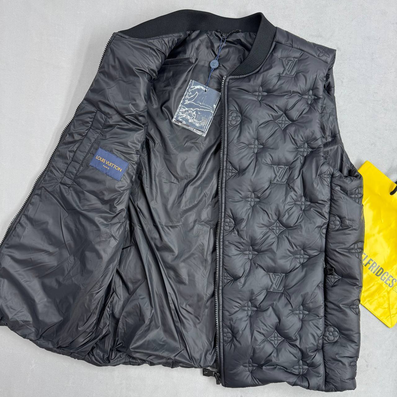 Louis Vuitton Monogram Gilet Fit Sporty Wear Mens in 2 Colors UK Replica AAA Quality