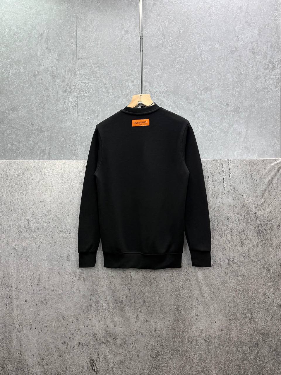 Louis Vuitton Long Sleeve Crewneck Graphic Logo Print Mens Jumpers in Multiple Colors Best Sale UK Reps AAA Quality