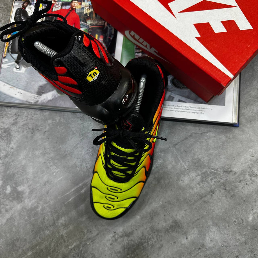 Nike TN Air Max Plus Black Volt Solar Red Mens Trainers Best Sale AAA Quality Sale UK
