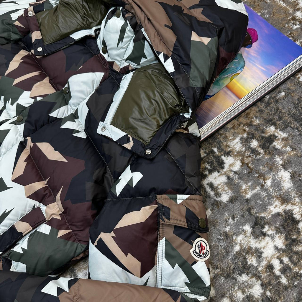 Moncler Mosa Camouflage Hooded Puffer Jacket Mens in Green Color Best Sale UK Reps AAA Quality