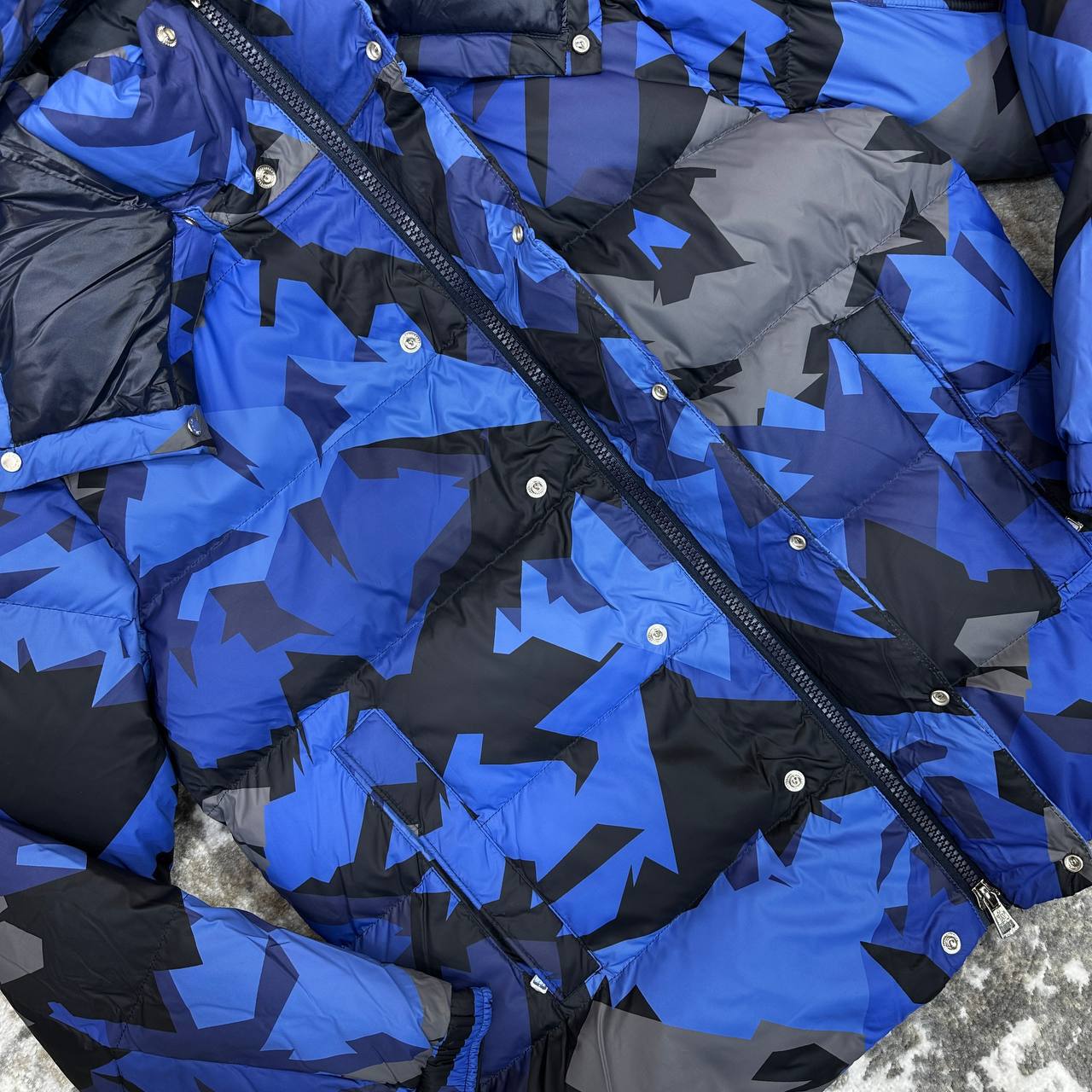Moncler Mosa Camouflage Hooded Puffer Jacket Mens in Blue Color Best Sale UK Reps AAA Quality