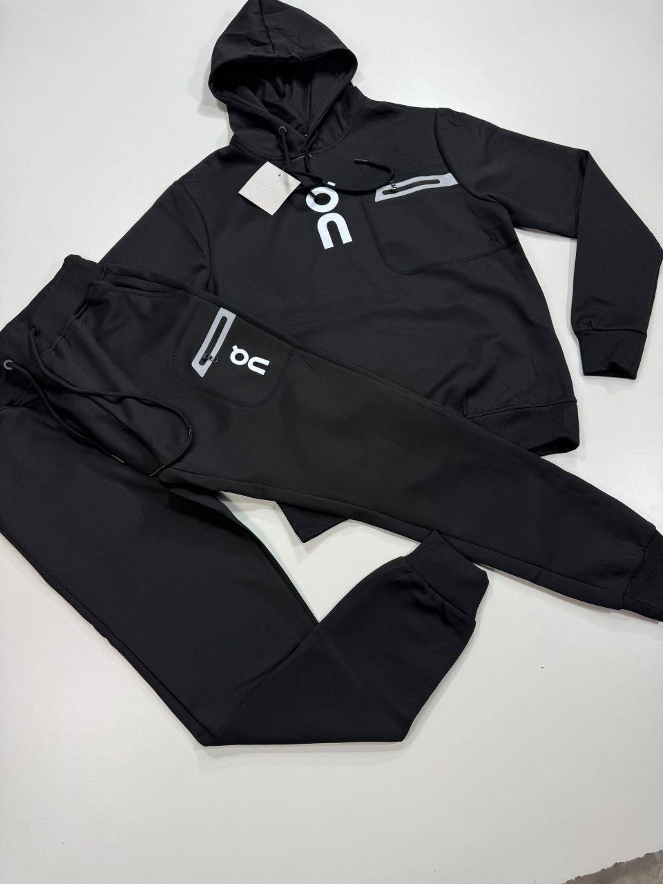 On Cloud Monster Logo Sports Tracksuits Mens in Multiple Colors UK Reps AAA Quality