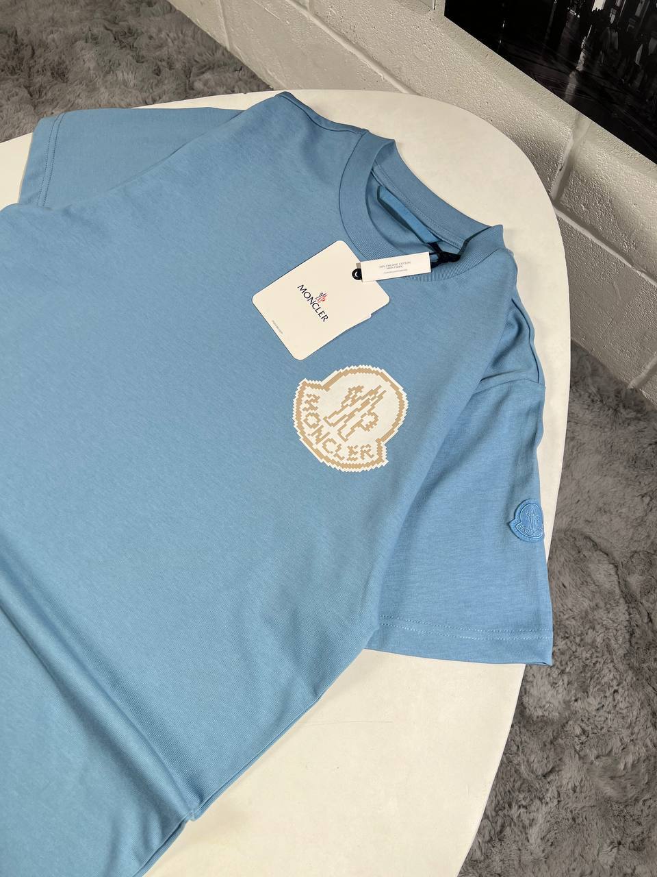Moncler Men's Large Logo T-Shirts in Multiple Colors UK Reps AAA Quality