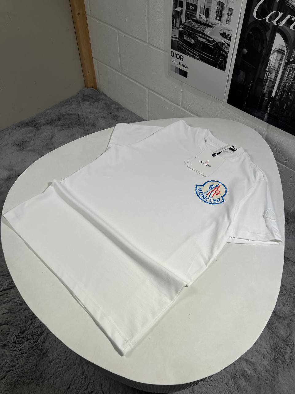 Moncler Men's Large Logo T-Shirts in Multiple Colors UK Reps AAA Quality