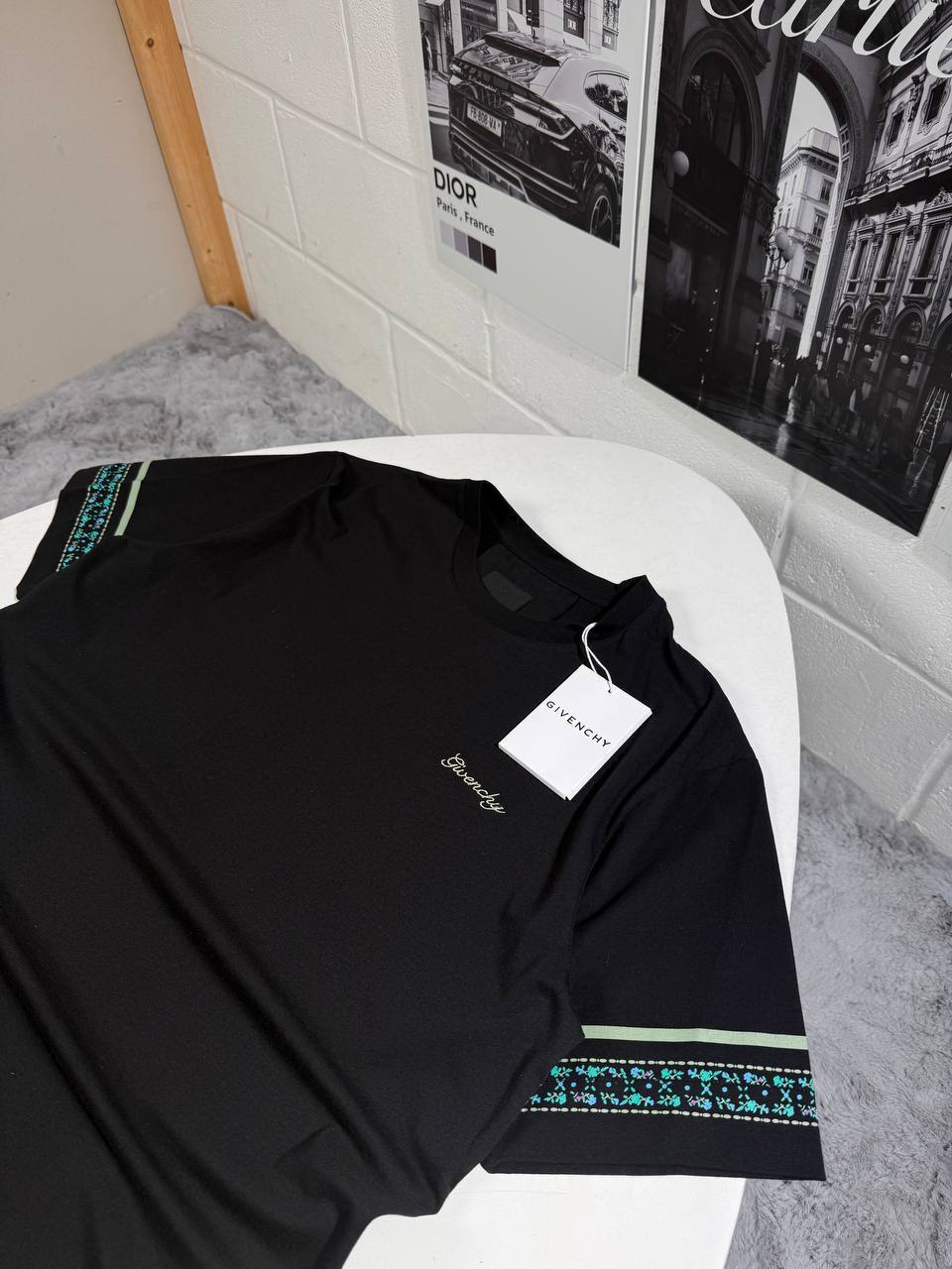Givenchy Printed Logo Sleeve Cotton T-shirts Men's in 2 Colors UK Reps AAA Quality