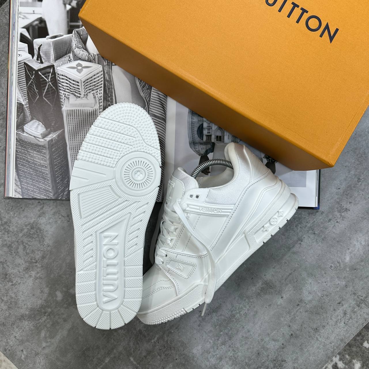 Louis Vuitton LV Trainers Triple White Fashion Wear Mens UK Reps AAA Quality