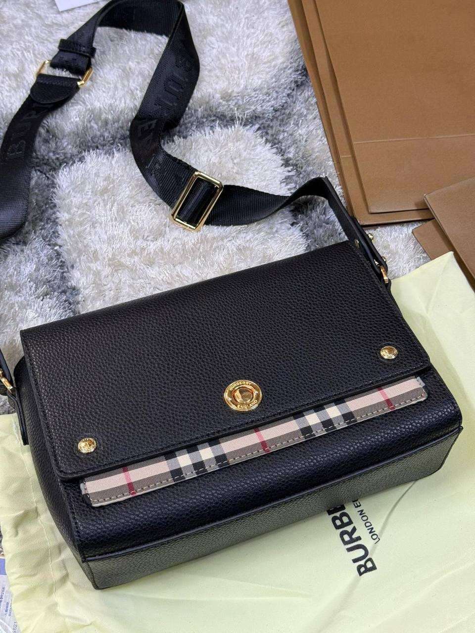 Burberry Vintage Check Note Shoulder Bag Womens in Black Color UK Reps AAA Quality
