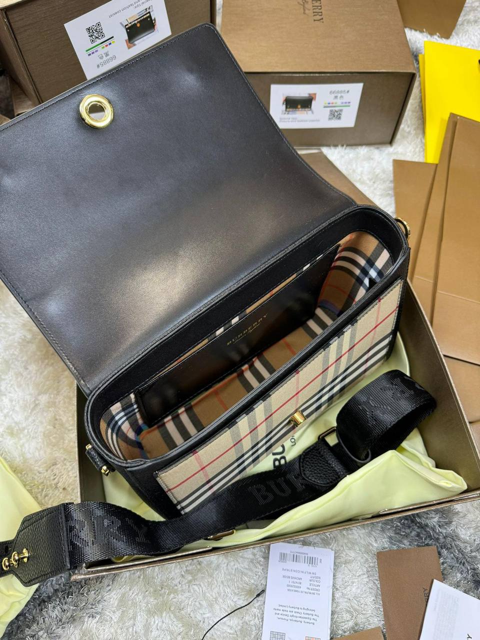 Burberry Vintage Check Note Shoulder Bag Womens in Black Color UK Reps AAA Quality