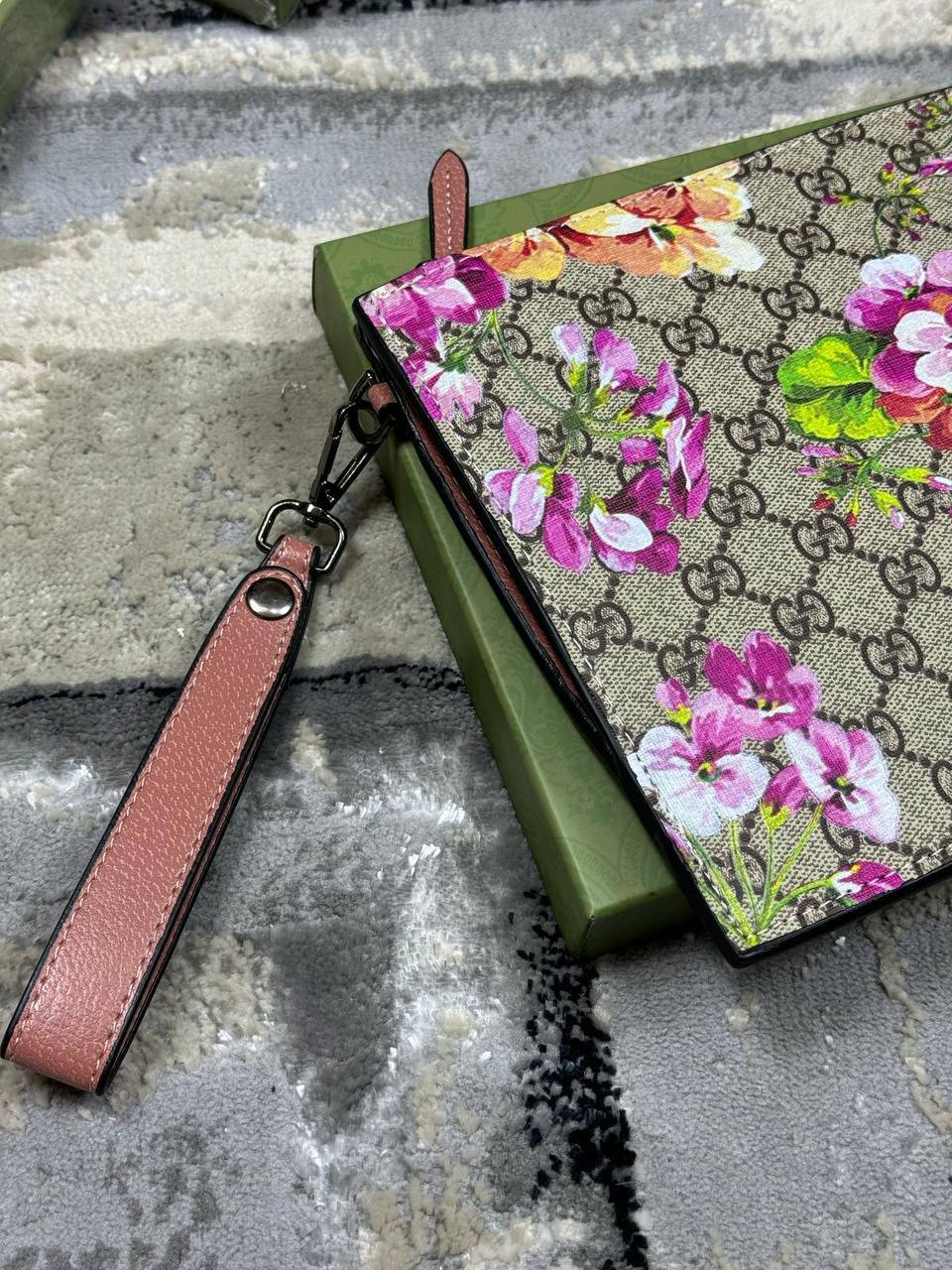 Gucci GG Floral Womens Bag Best Sale AAA Quality UK Reps